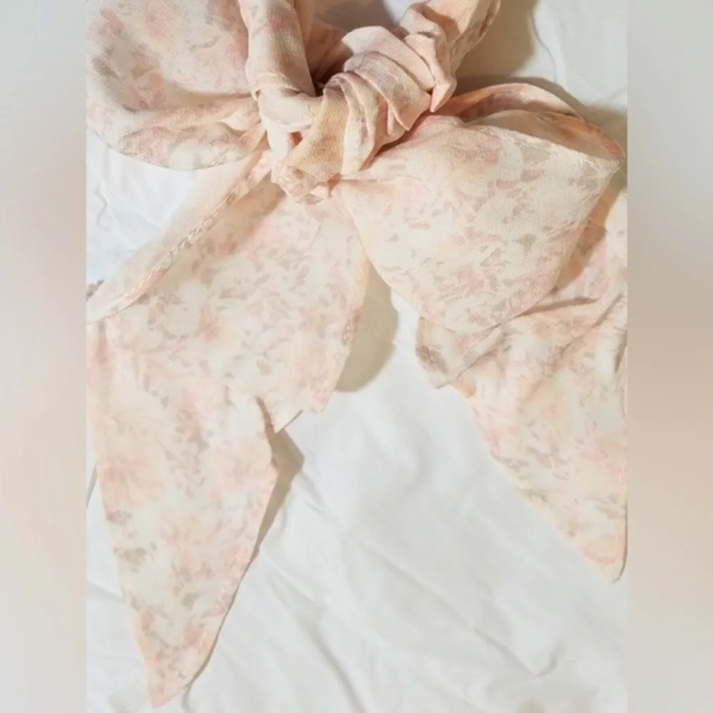 The Lovely Scrunchie